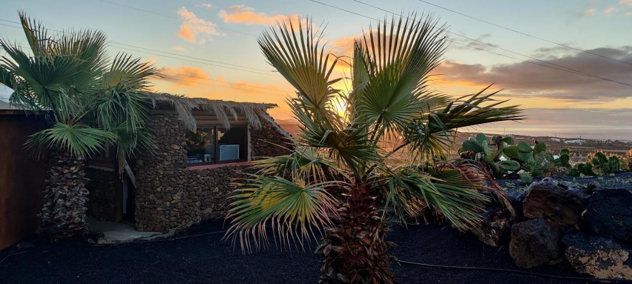 Апартаменти Gemuetliche Holzjurte La Asomada Lanzarote Тіас Екстер'єр фото